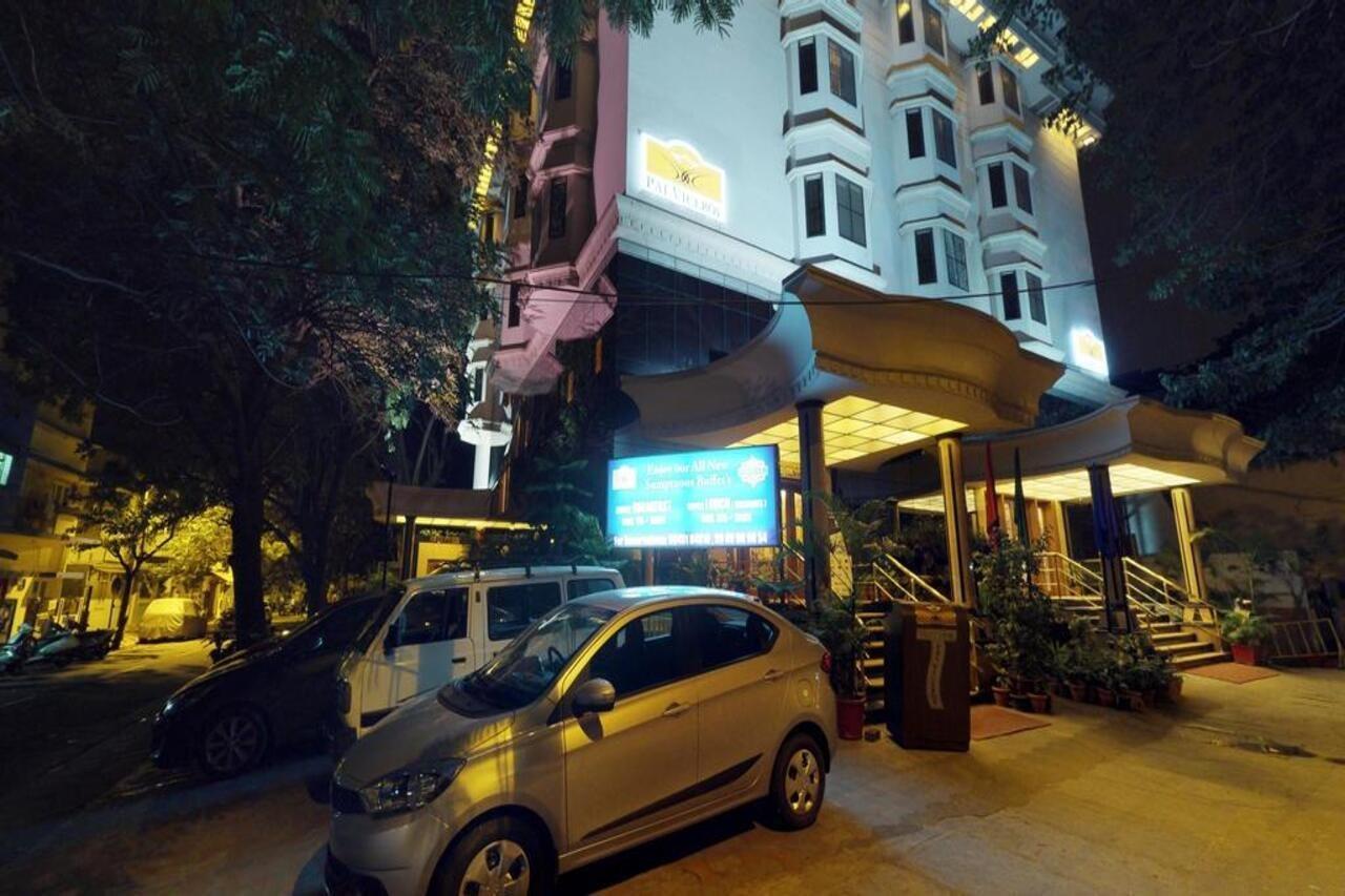 Pai Viceroy Hotel Bangalore Exterior photo
